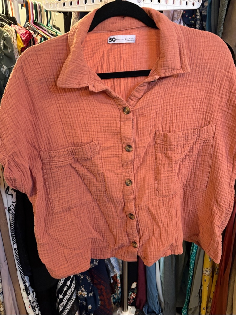 SO Coral Button-Front Crinkle Gauze Shirt